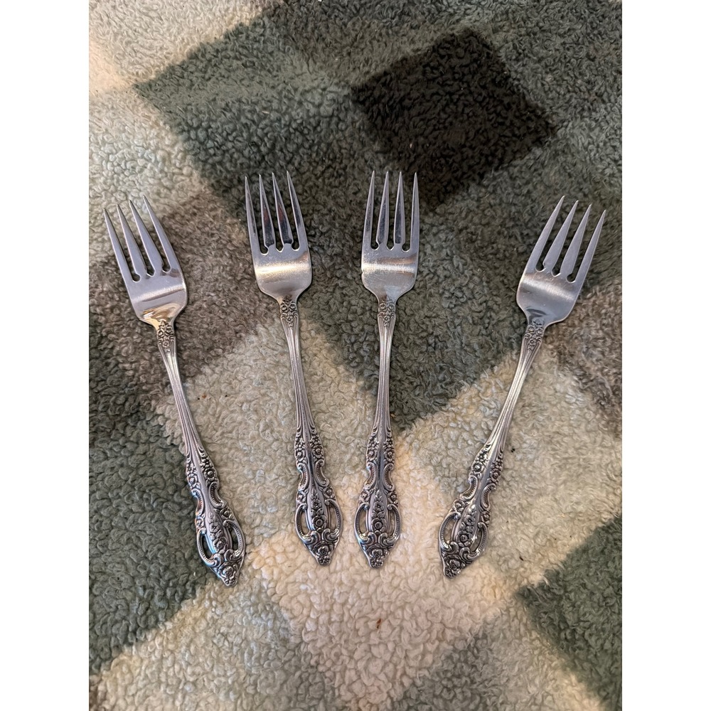 Vintage ONEIDA MICHEALANGELO Salad Forks Set of 4 Silver Tone Victorian Style